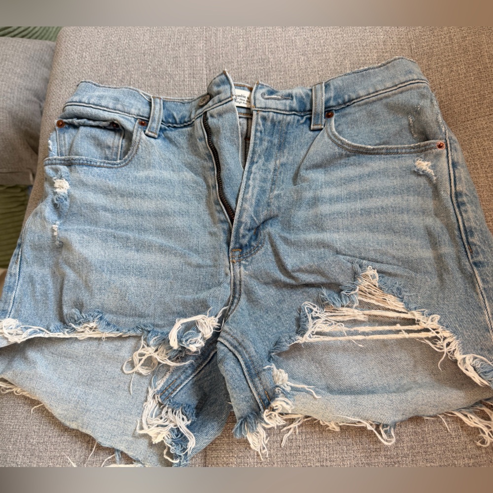Abercrombie & Fitch Mom high rise short